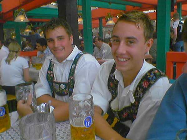 Ausflug auf’d Wiesn 2004, Bild 4
