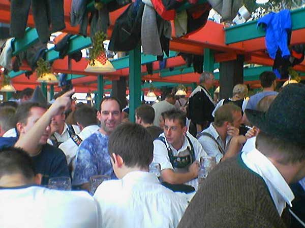 Ausflug auf’d Wiesn 2004, Bild 9