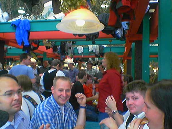 Ausflug auf’d Wiesn 2004, Bild 11