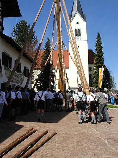 Maibaum aufstellen 2006, Bild 59