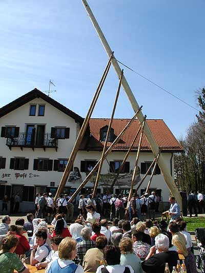 Maibaum aufstellen 2006, Bild 60