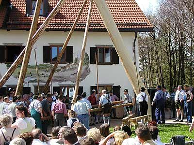 Maibaum aufstellen 2006, Bild 61