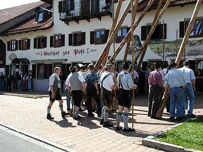 Maibaum aufstellen 2006, Bild 63
