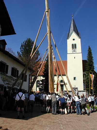 Maibaum aufstellen 2006, Bild 65