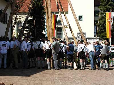Maibaum aufstellen 2006, Bild 67