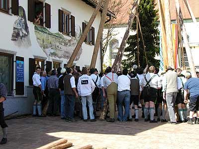Maibaum aufstellen 2006, Bild 69