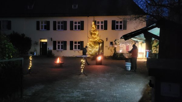 Glühweinstand 2022, Bild 1